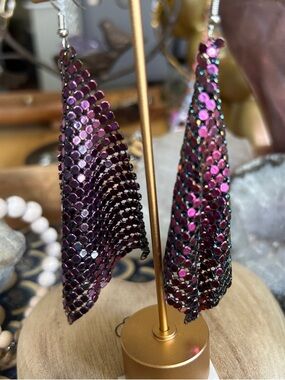 STUNNING! Women’s Purple Sequin Dangle Earrings